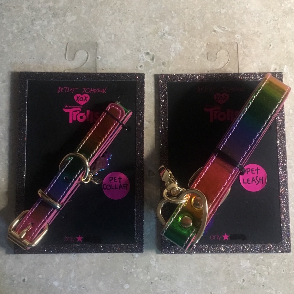 NWT🏷 Betsey Johnson Rainbow Dog Collar and Leash